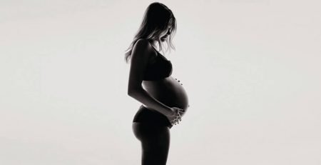 Do breast implants affect pregnancy